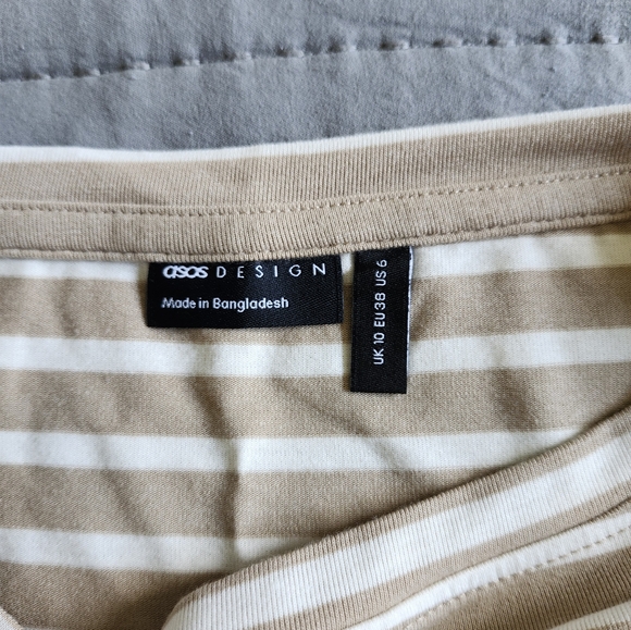 Cotton long sleeve top (size 6) - Picture 3 of 3